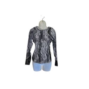 lululemon athletica Black and‎ Gray Muscle Tee